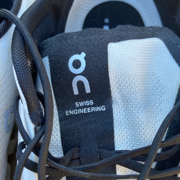 Men’s On Clouds Running Black and White Athletic Shoes size 14 - Picture 2 of 12